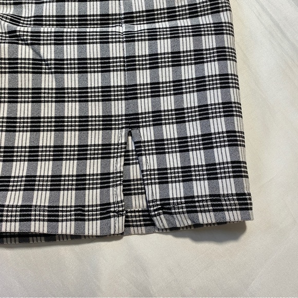 Garage Plaid Grey & White Mini Skirt Small Slit Back Zip Size Small - Picture 4 of 7